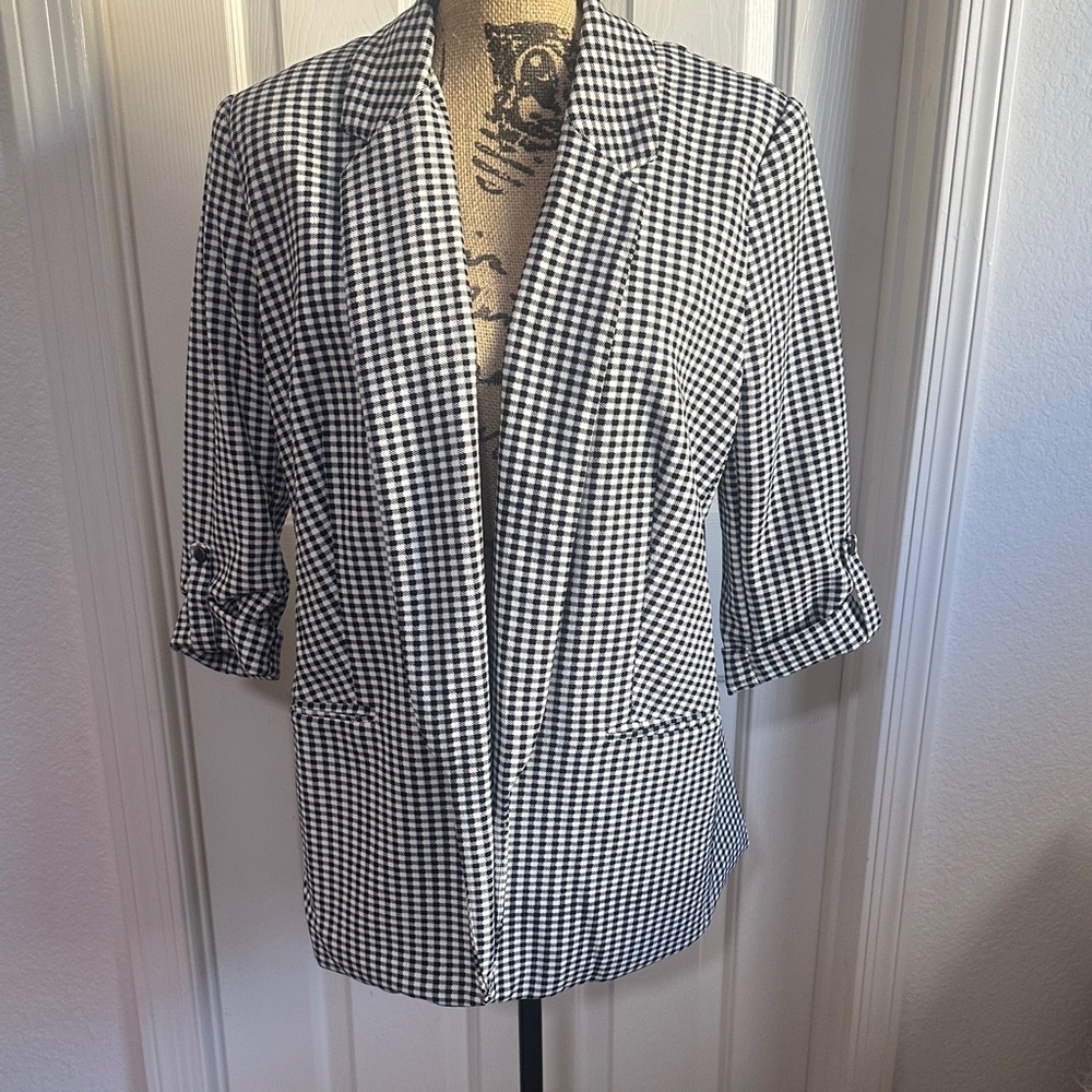 NWT Women's Black and White Checkered Blazer